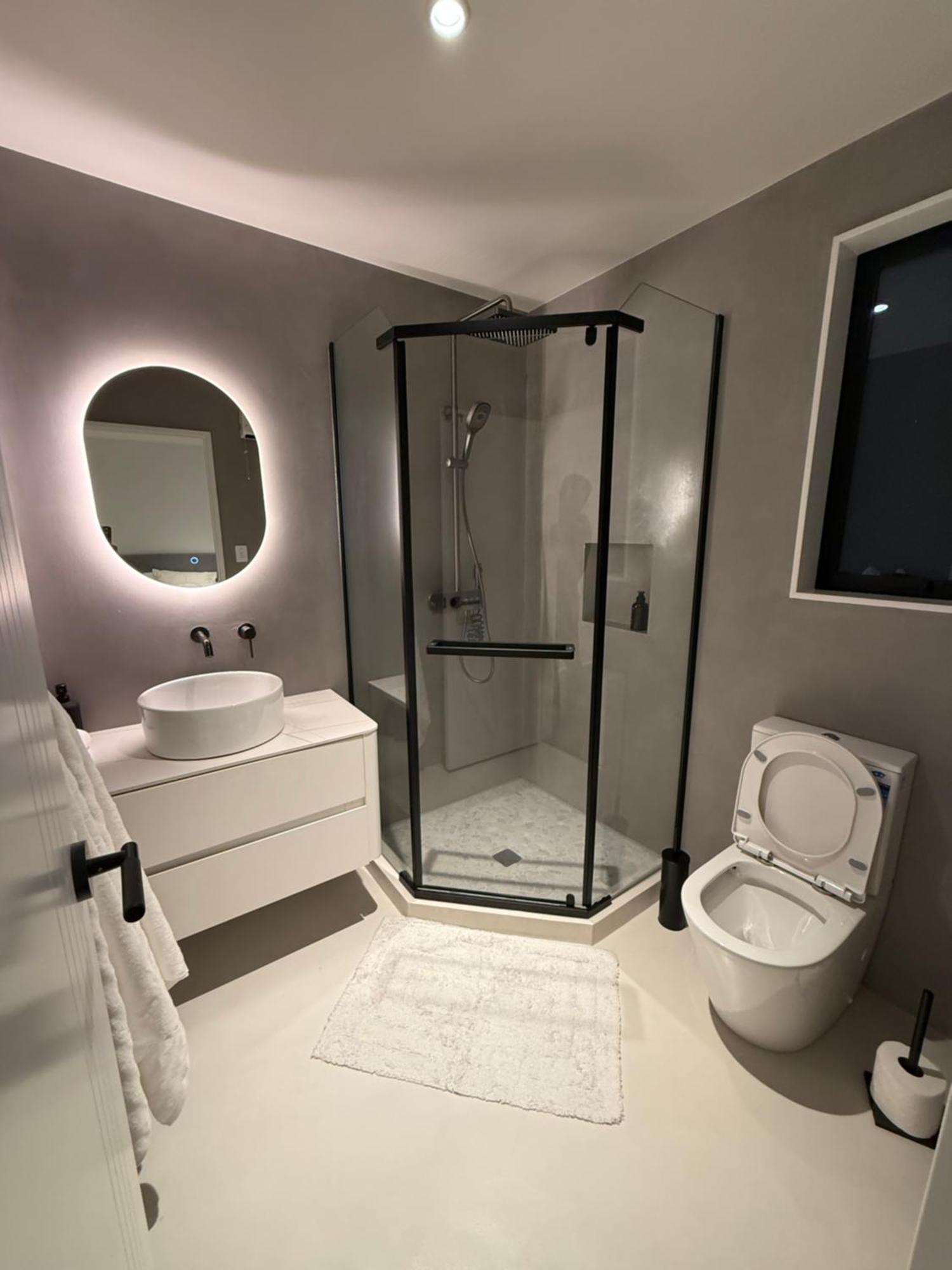 Elegant Newly Built For Perfect Close To The Airport And Centre Holiday home *